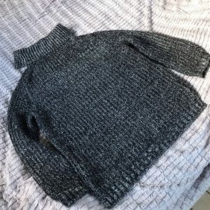 Turtle Neck Knit Sweater